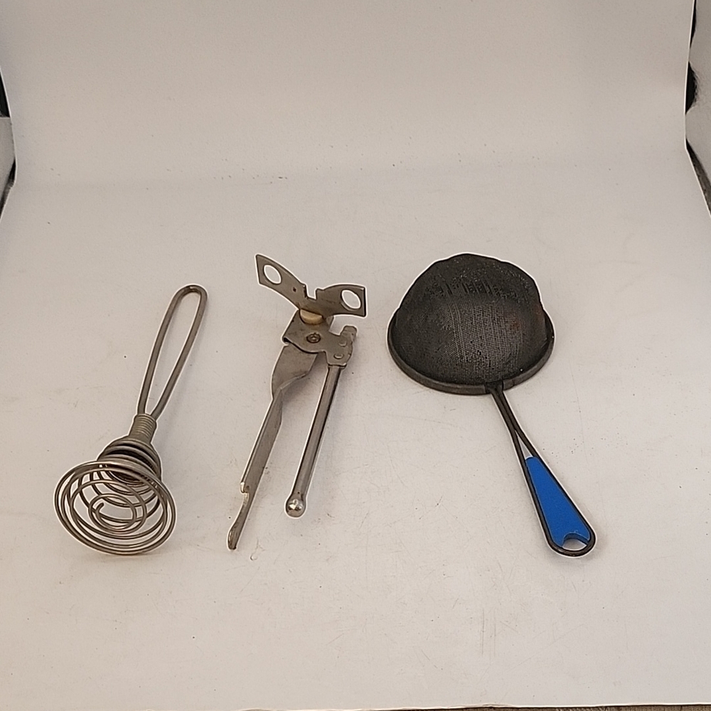 Vintage Kitchen Utensils 3 items